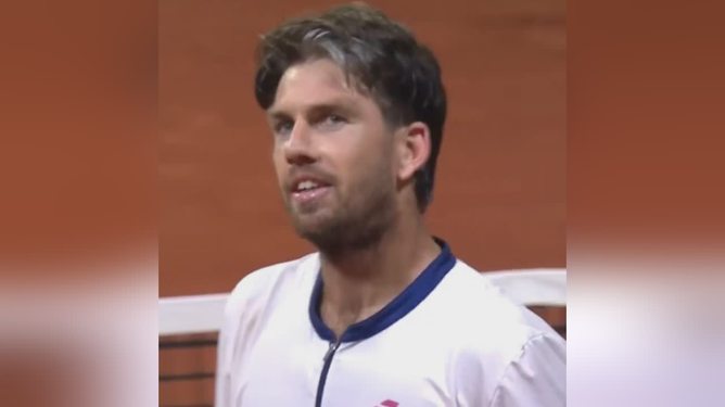 演了同样激 演了同样激