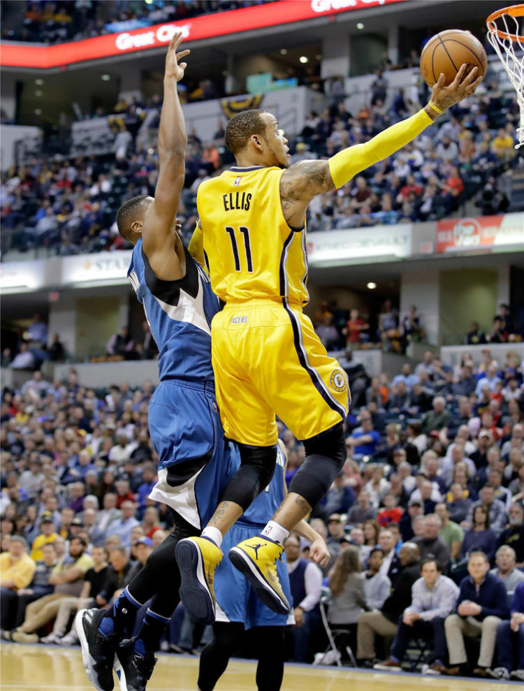 球衣出戰新 球衣出戰新