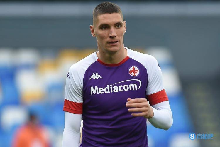 更因其谦逊 更因其谦逊